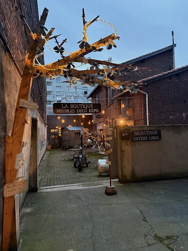 Arrière Cour à Villars