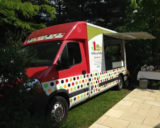 Cantine qui trottine à Villars